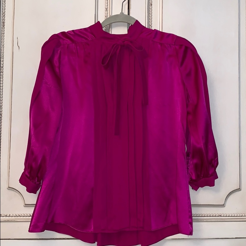 Julie Haus blouse in magenta